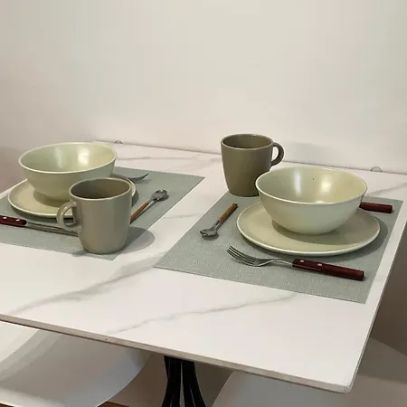 Center Junior Apartment *